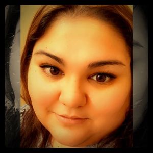 Meet your Posher, Isabel